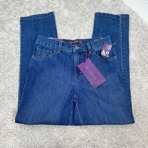 NWT Gloria Vanderbilt Classic Blue Straight Leg Jeans